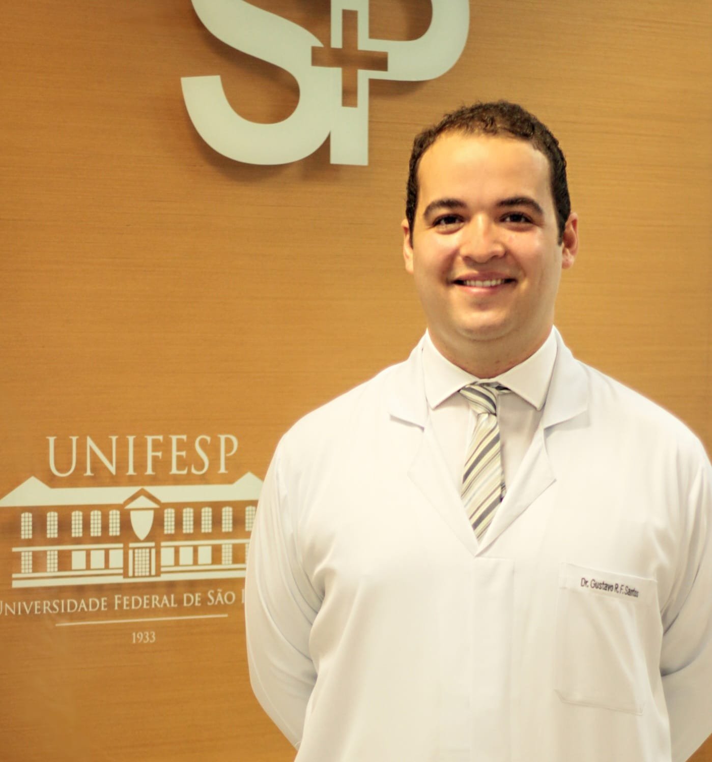 Dr. Gustavo Rocha